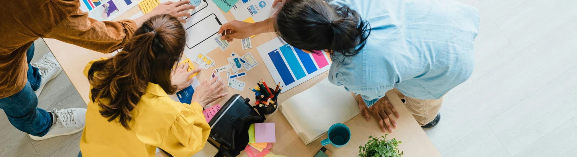 Projektowania UX oraz UI grafika hero